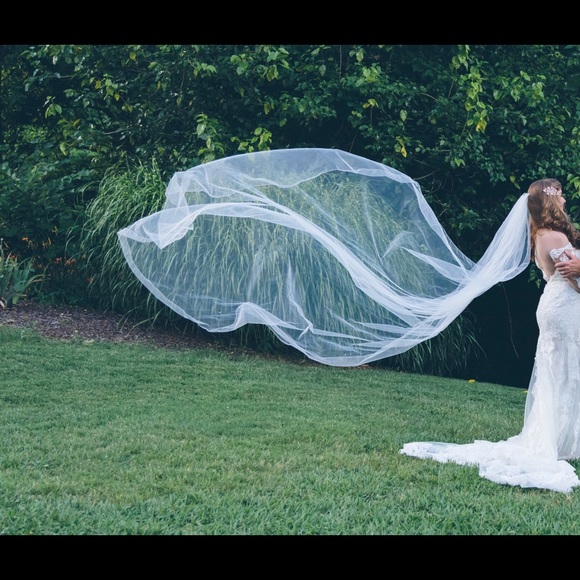 USED Long Sleeve Galina Signature Wedding Dress - Picture 8 of 13